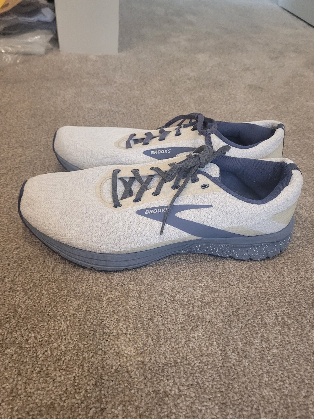 Brooks Series 3 Mens Running Shoes Size 10.5 - Picture 2 of 7